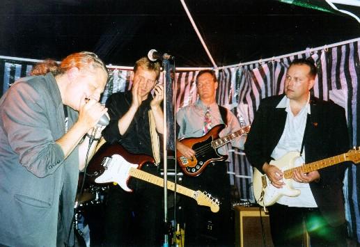 Bandet 4.jpg - General Blues Band med Leif "in action"